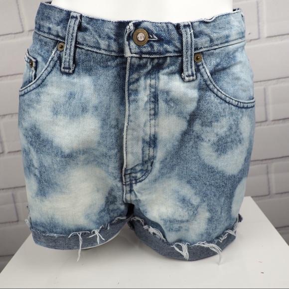 Express Pants - Vintage high rise cut off jean shorts bleach dyed
